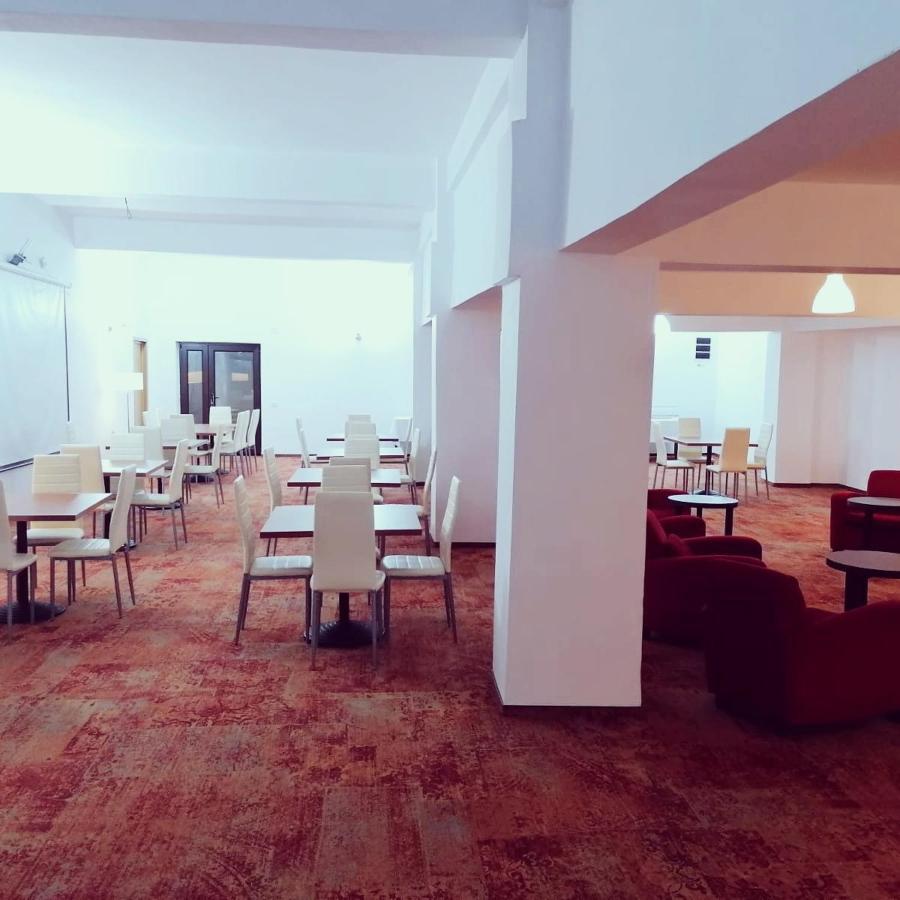 Hotel Mercur Ефоріє-Суд Екстер'єр фото