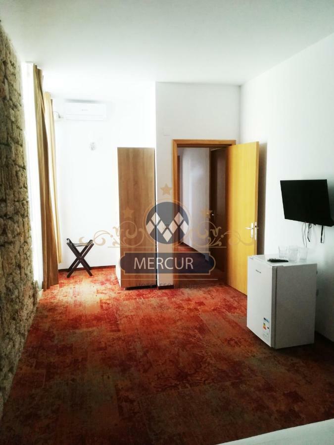 Hotel Mercur Ефоріє-Суд Екстер'єр фото