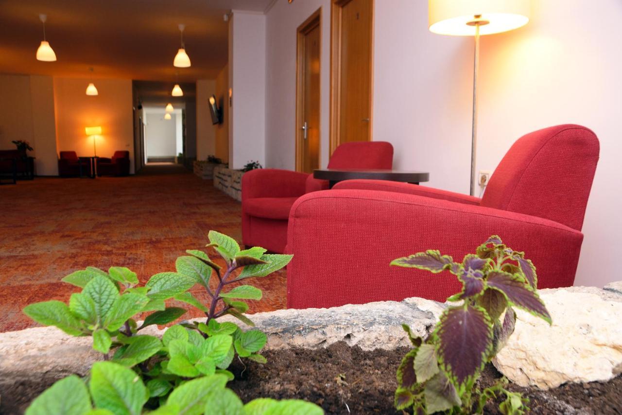 Hotel Mercur Ефоріє-Суд Екстер'єр фото
