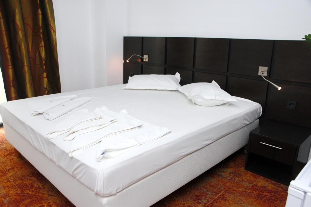 Hotel Mercur Ефоріє-Суд Екстер'єр фото